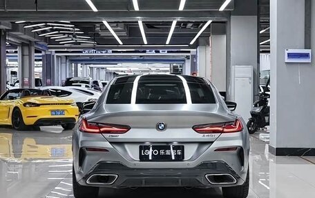 BMW 8 серия, 2022 год, 7 500 000 рублей, 4 фотография