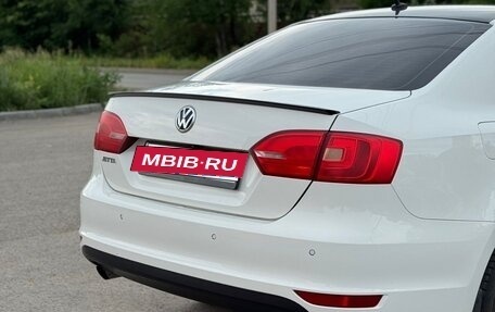 Volkswagen Jetta VI, 2013 год, 900 000 рублей, 4 фотография