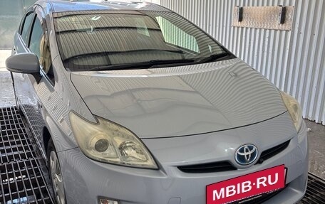 Toyota Prius, 2011 год, 999 999 рублей, 17 фотография