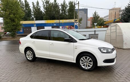 Volkswagen Polo VI (EU Market), 2013 год, 735 000 рублей, 3 фотография