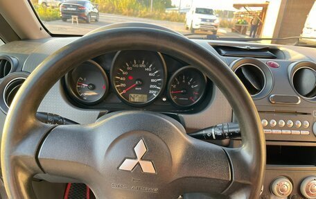 Mitsubishi Colt VI рестайлинг, 2005 год, 300 000 рублей, 13 фотография
