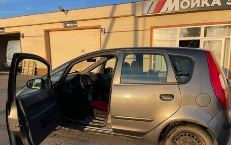 Mitsubishi Colt VI рестайлинг, 2005 год, 300 000 рублей, 12 фотография
