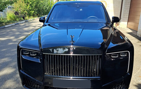Rolls-Royce Cullinan, 2025 год, 75 000 000 рублей, 3 фотография