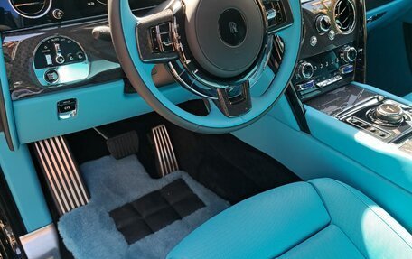 Rolls-Royce Cullinan, 2025 год, 75 000 000 рублей, 9 фотография