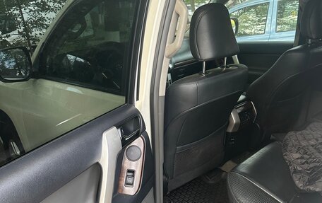 Toyota Land Cruiser Prado 150 рестайлинг 2, 2010 год, 2 500 000 рублей, 1 фотография