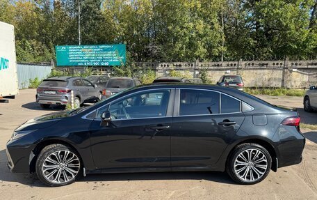 Toyota Corolla, 2021 год, 2 200 000 рублей, 3 фотография