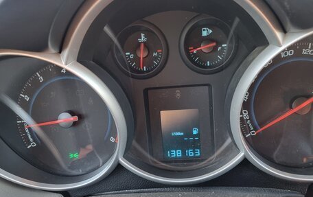 Chevrolet Cruze II, 2014 год, 700 000 рублей, 6 фотография