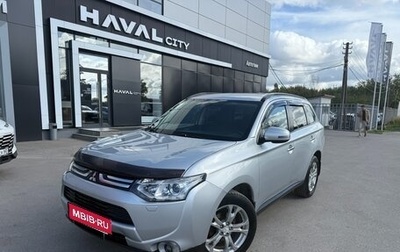 Mitsubishi Outlander III рестайлинг 3, 2013 год, 1 135 000 рублей, 1 фотография