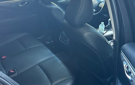 Infiniti Q50 I рестайлинг, 2016 год, 1 900 000 рублей, 23 фотография