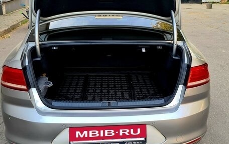 Volkswagen Passat B8 рестайлинг, 2015 год, 1 850 000 рублей, 7 фотография