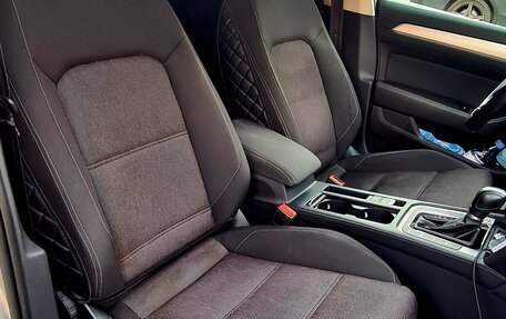 Volkswagen Passat B8 рестайлинг, 2015 год, 1 850 000 рублей, 14 фотография