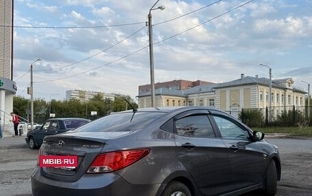 Hyundai Solaris II рестайлинг, 2015 год, 830 000 рублей, 4 фотография