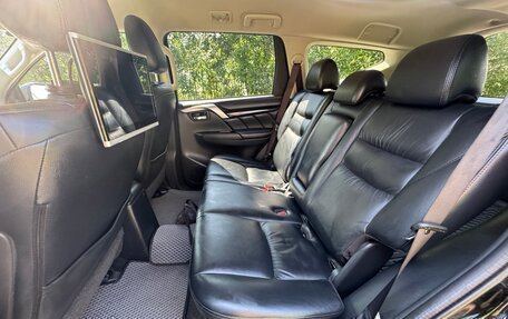 Mitsubishi Pajero Sport III рестайлинг, 2016 год, 2 320 000 рублей, 8 фотография