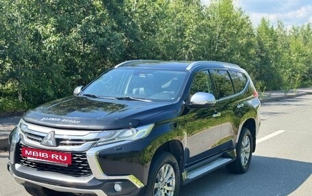 Mitsubishi Pajero Sport III рестайлинг, 2016 год, 2 320 000 рублей, 13 фотография