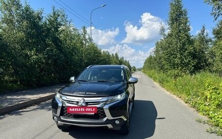 Mitsubishi Pajero Sport III рестайлинг, 2016 год, 2 320 000 рублей, 17 фотография