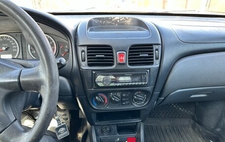 Nissan Almera, 2004 год, 215 000 рублей, 19 фотография