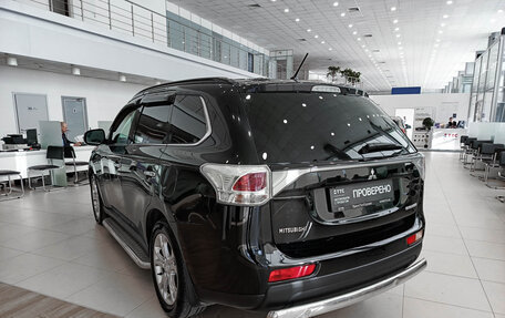 Mitsubishi Outlander III рестайлинг 3, 2013 год, 1 463 000 рублей, 11 фотография