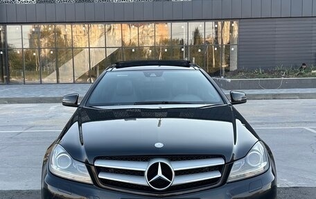 Mercedes-Benz C-Класс, 2014 год, 1 500 000 рублей, 1 фотография