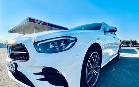 Mercedes-Benz E-Класс, 2021 год, 4 500 000 рублей, 15 фотография