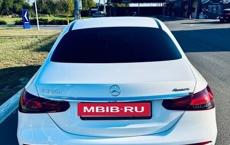 Mercedes-Benz E-Класс, 2021 год, 4 500 000 рублей, 11 фотография