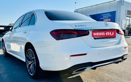 Mercedes-Benz E-Класс, 2021 год, 4 500 000 рублей, 13 фотография