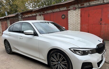 BMW 3 серия, 2019 год, 2 750 000 рублей, 3 фотография