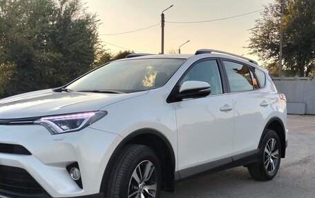Toyota RAV4, 2019 год, 3 150 000 рублей, 1 фотография