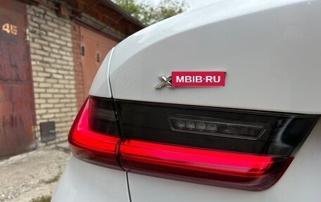 BMW 3 серия, 2019 год, 2 750 000 рублей, 13 фотография
