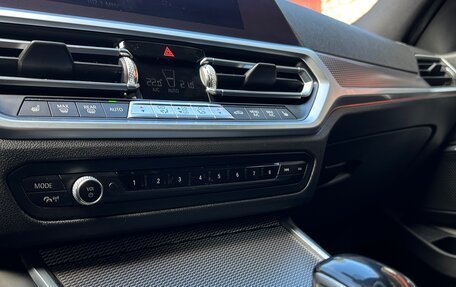 BMW 3 серия, 2019 год, 2 750 000 рублей, 21 фотография