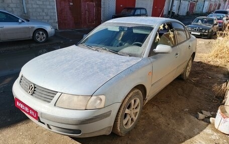 Volkswagen Passat B5+ рестайлинг, 1998 год, 300 000 рублей, 1 фотография
