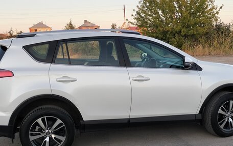 Toyota RAV4, 2019 год, 3 150 000 рублей, 3 фотография