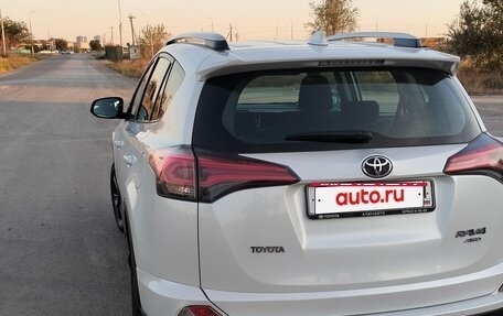 Toyota RAV4, 2019 год, 3 150 000 рублей, 6 фотография