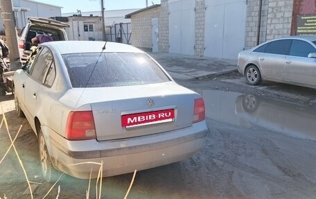 Volkswagen Passat B5+ рестайлинг, 1998 год, 300 000 рублей, 4 фотография