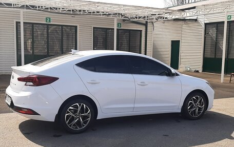 Hyundai Elantra VI рестайлинг, 2019 год, 1 550 000 рублей, 10 фотография