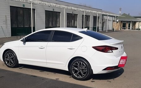 Hyundai Elantra VI рестайлинг, 2019 год, 1 550 000 рублей, 9 фотография