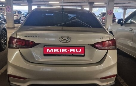 Hyundai Solaris II рестайлинг, 2019 год, 800 000 рублей, 3 фотография