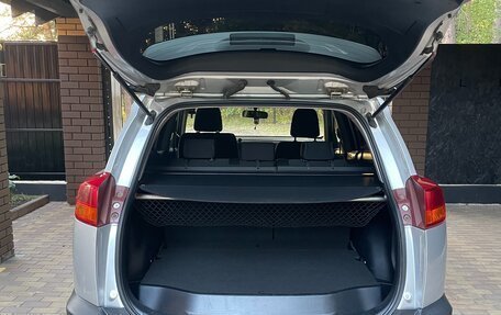 Toyota RAV4, 2013 год, 1 890 000 рублей, 3 фотография