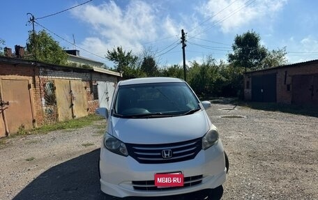 Honda Freed I, 2011 год, 1 300 000 рублей, 2 фотография
