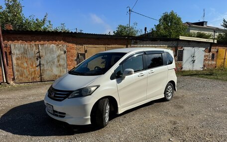 Honda Freed I, 2011 год, 1 300 000 рублей, 3 фотография