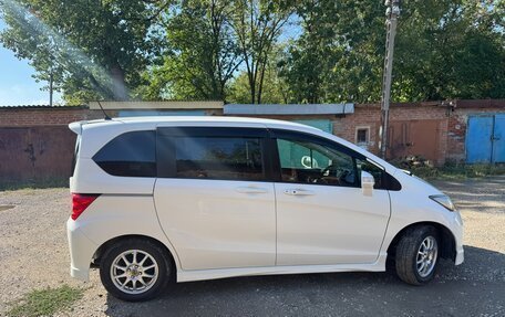 Honda Freed I, 2011 год, 1 300 000 рублей, 8 фотография