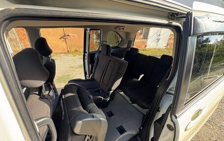 Honda Freed I, 2011 год, 1 300 000 рублей, 14 фотография