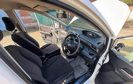 Honda Freed I, 2011 год, 1 300 000 рублей, 18 фотография