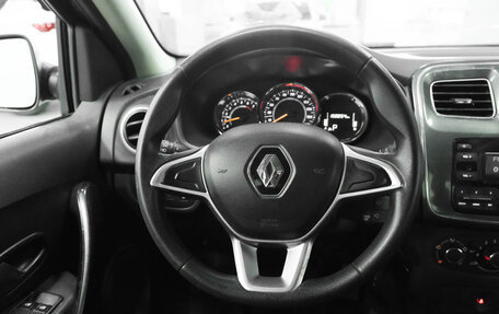Renault Logan II, 2019 год, 940 000 рублей, 14 фотография