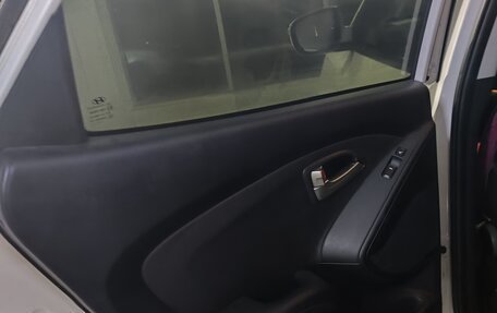 Hyundai ix35 I рестайлинг, 2013 год, 1 350 000 рублей, 8 фотография