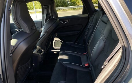 Volvo XC60 II, 2019 год, 3 800 000 рублей, 27 фотография