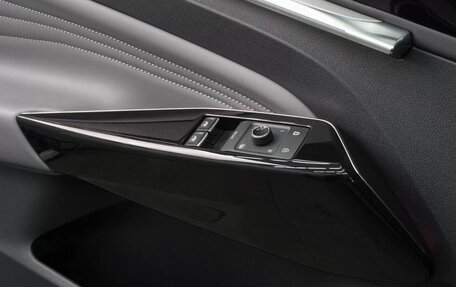 Volkswagen ID.4, 2022 год, 3 100 000 рублей, 17 фотография
