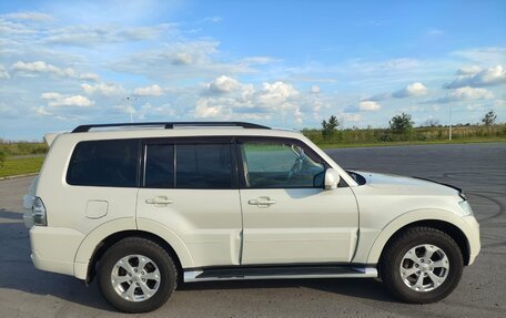 Mitsubishi Pajero IV, 2014 год, 2 500 000 рублей, 4 фотография