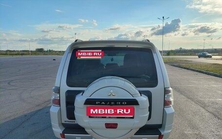 Mitsubishi Pajero IV, 2014 год, 2 500 000 рублей, 3 фотография