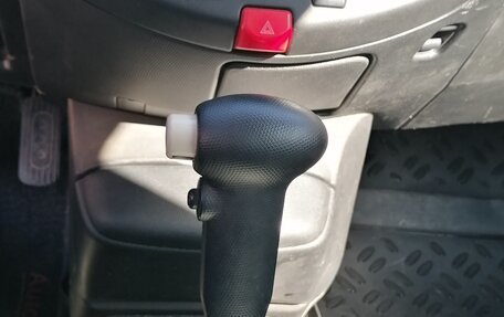 Nissan Micra III, 2005 год, 500 000 рублей, 18 фотография