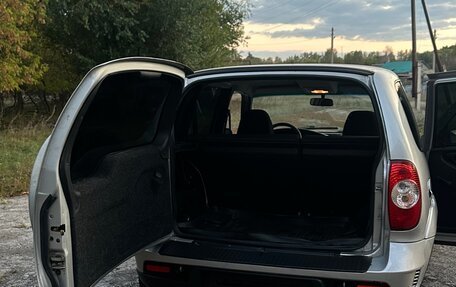 Chevrolet Niva I рестайлинг, 2011 год, 425 000 рублей, 15 фотография